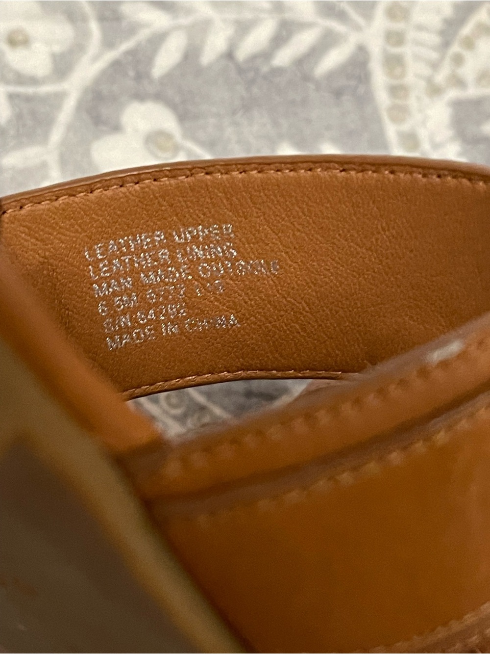 Tory Burch Marsden style Flat Thong Sandal in Tan 6.5 - Picture 3 of 5